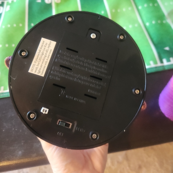 Hyde and EEK! LED Light Up Plasma Ball Skull Halloween - Picture 3 of 8